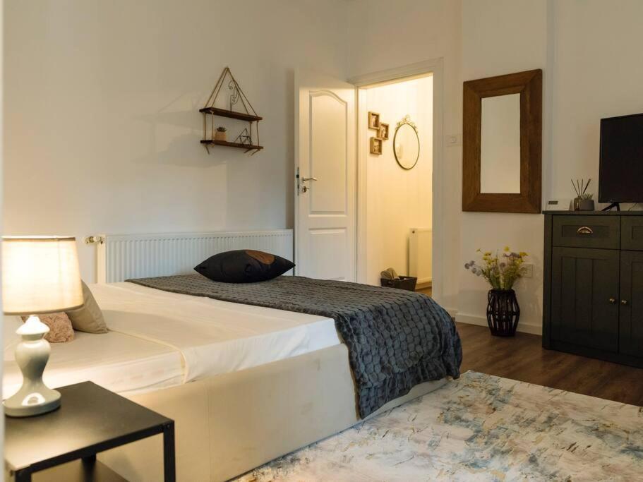 Cozy Studio Next To House Of Parliament Bucarest Extérieur photo